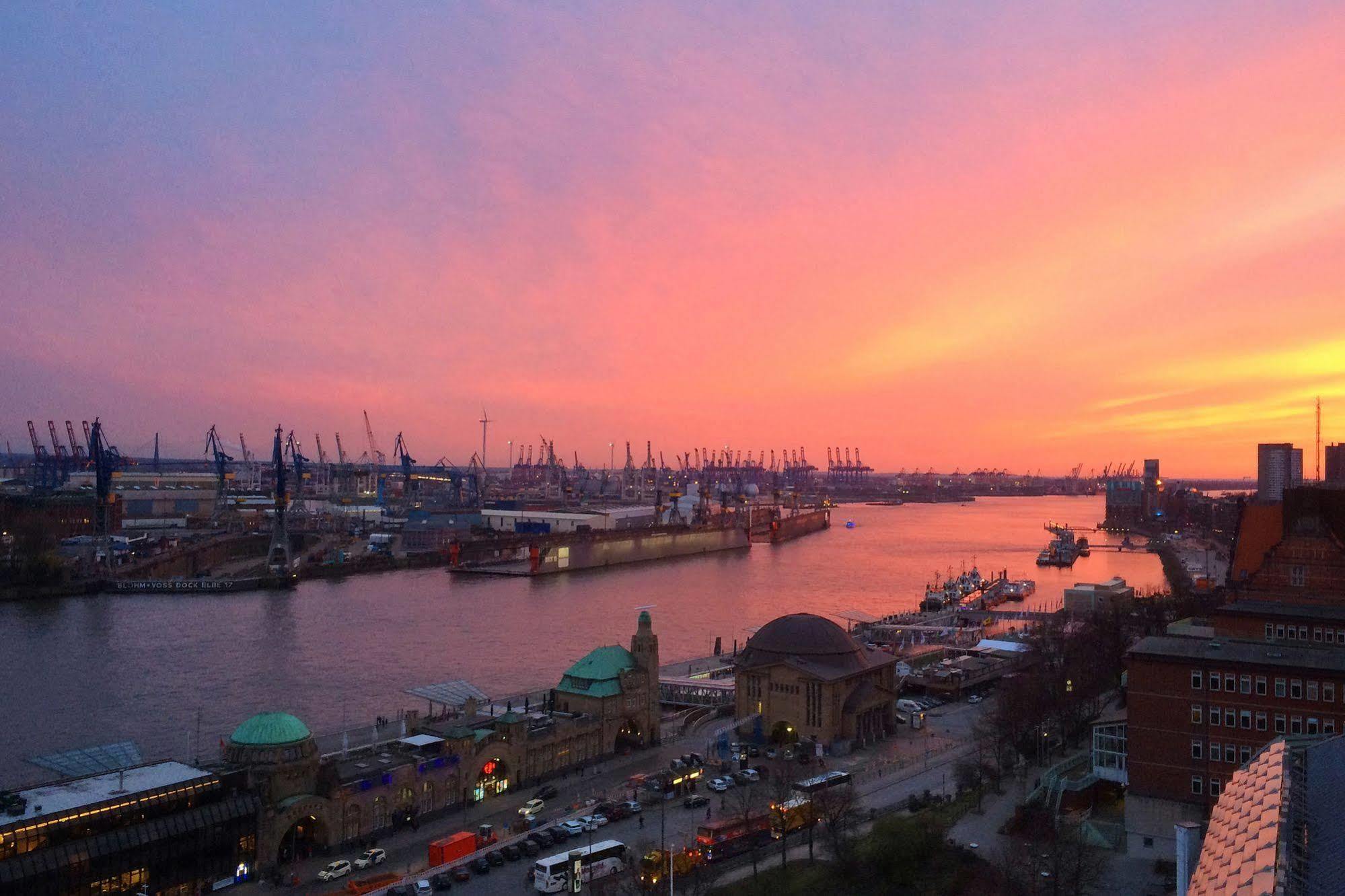 Hotel Hafen Hamburg Zewnętrze zdjęcie