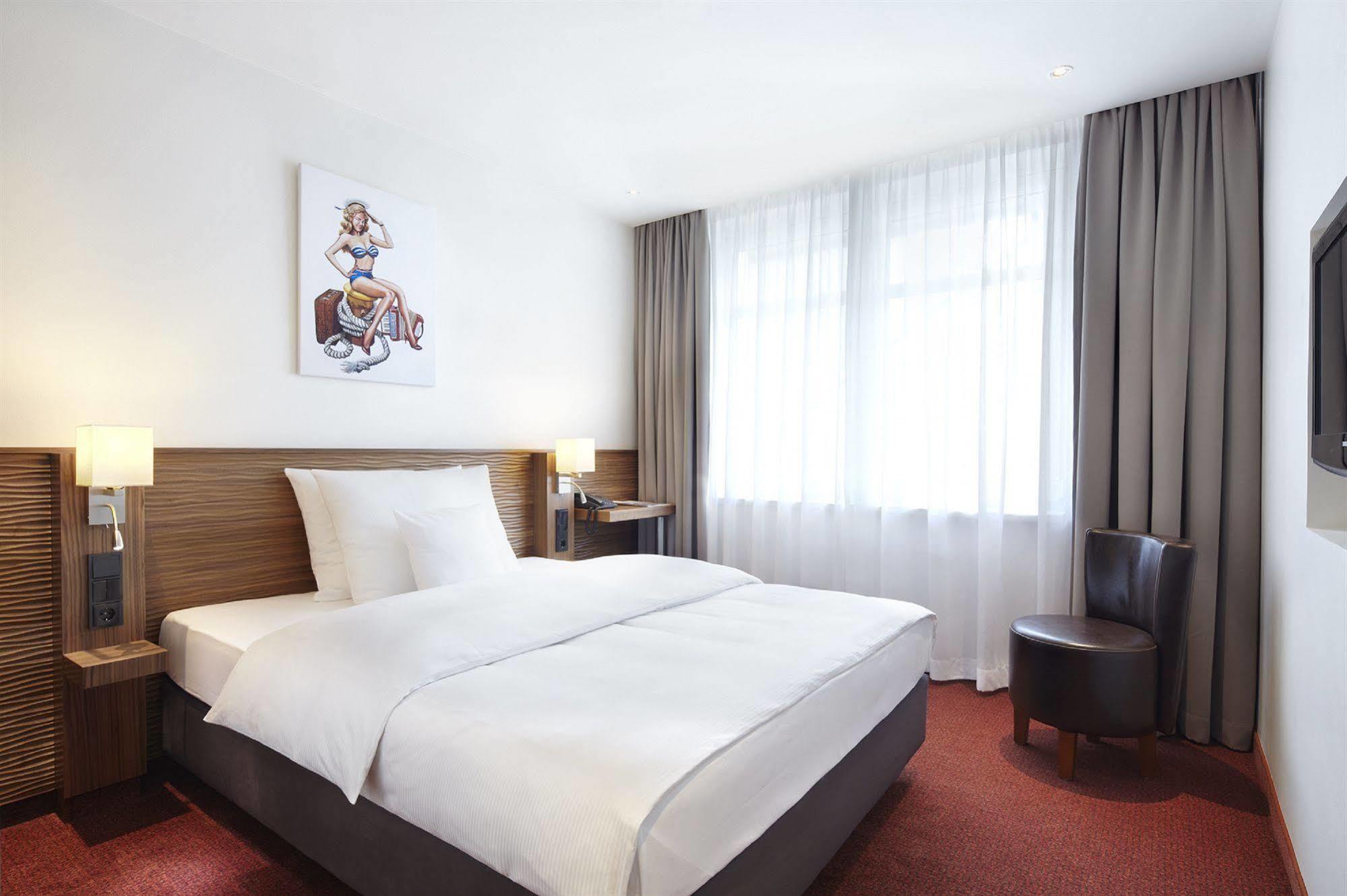 Hotel Hafen Hamburg Zewnętrze zdjęcie